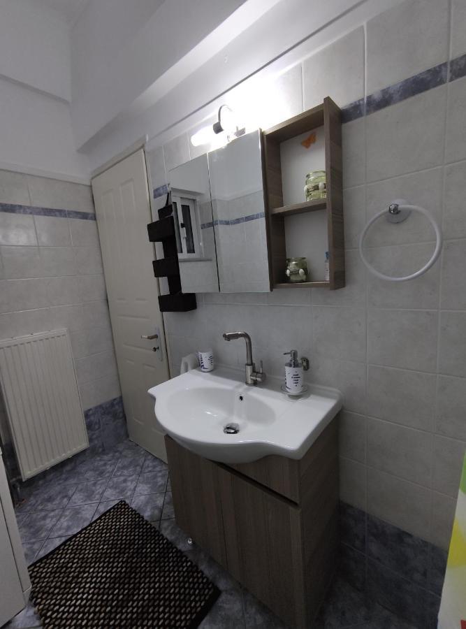 Apartment And Aigio
