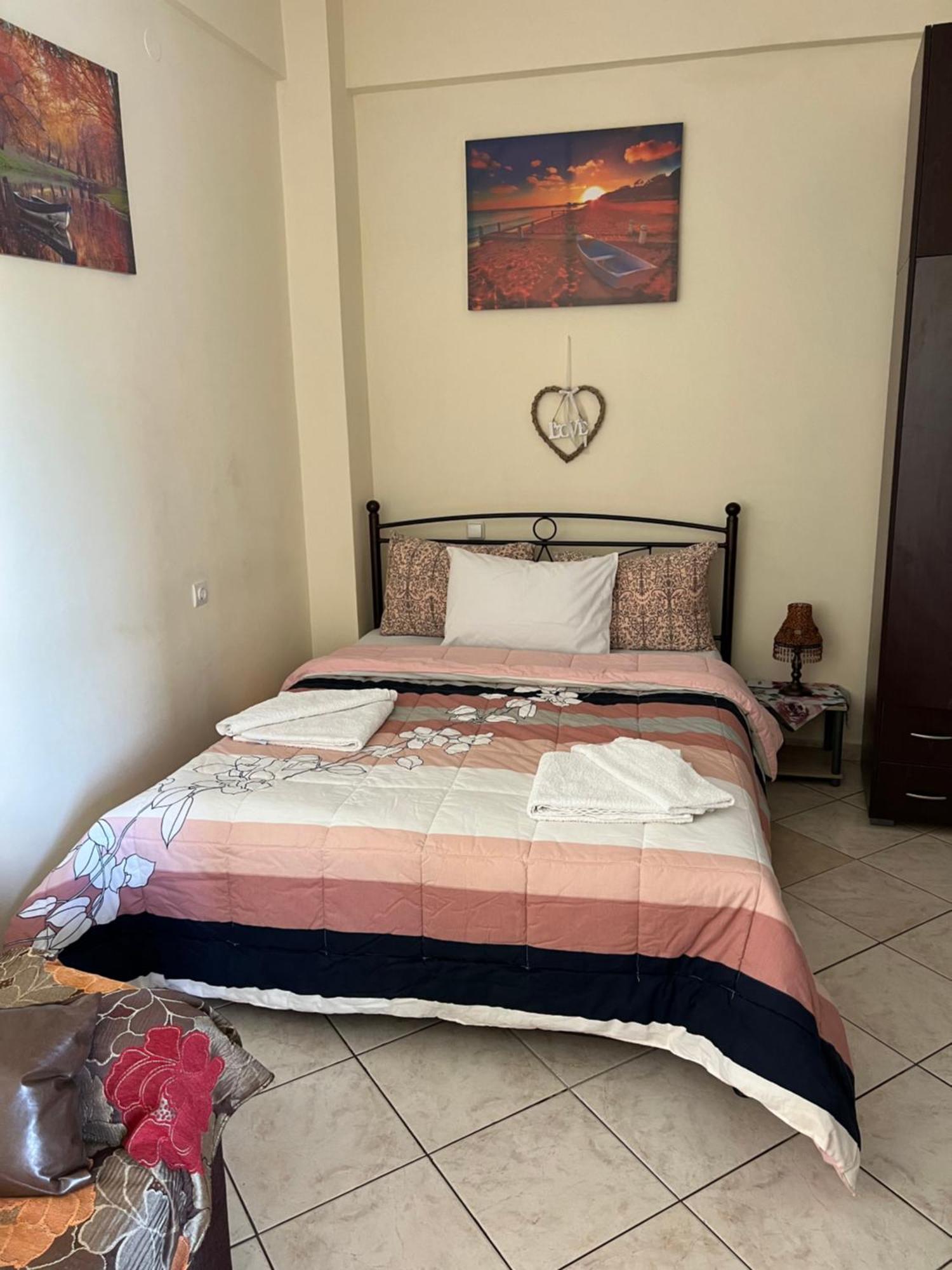 And Apartment Aigio